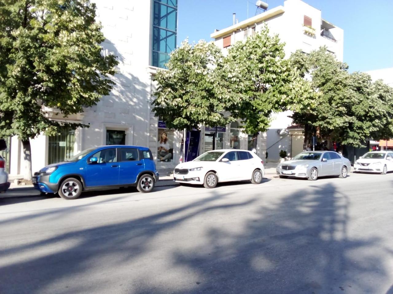 Vilma Apartment Берат Екстериор снимка